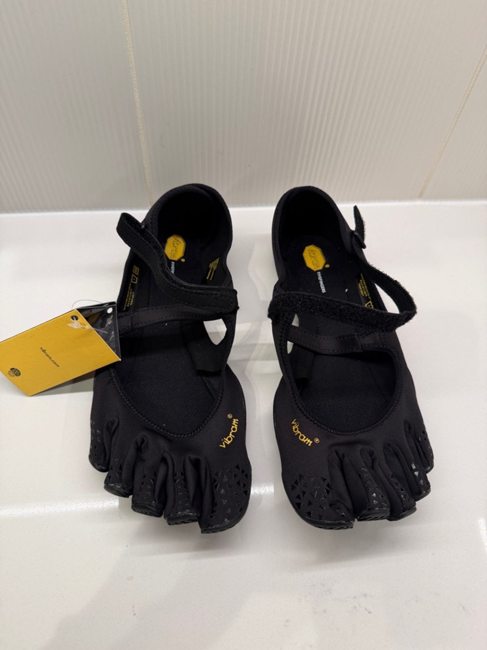 Vibram FiveFingers Women's Black V-Soul Shoe